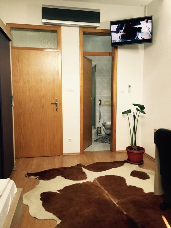 City Bridge Guest House บีฮัช ภายนอก รูปภาพ